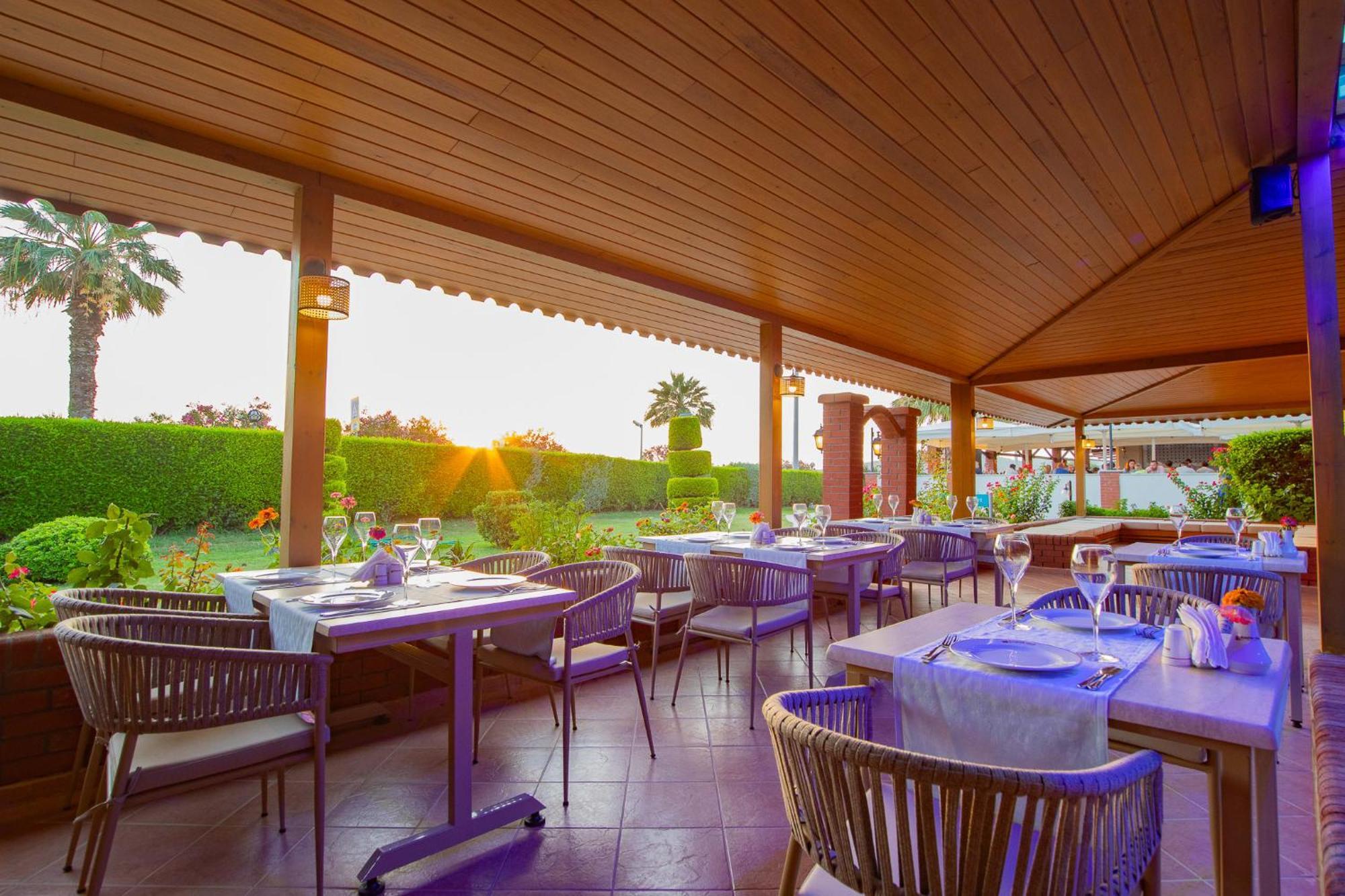 Kustur Club Holiday Village Kusadasi Exterior photo