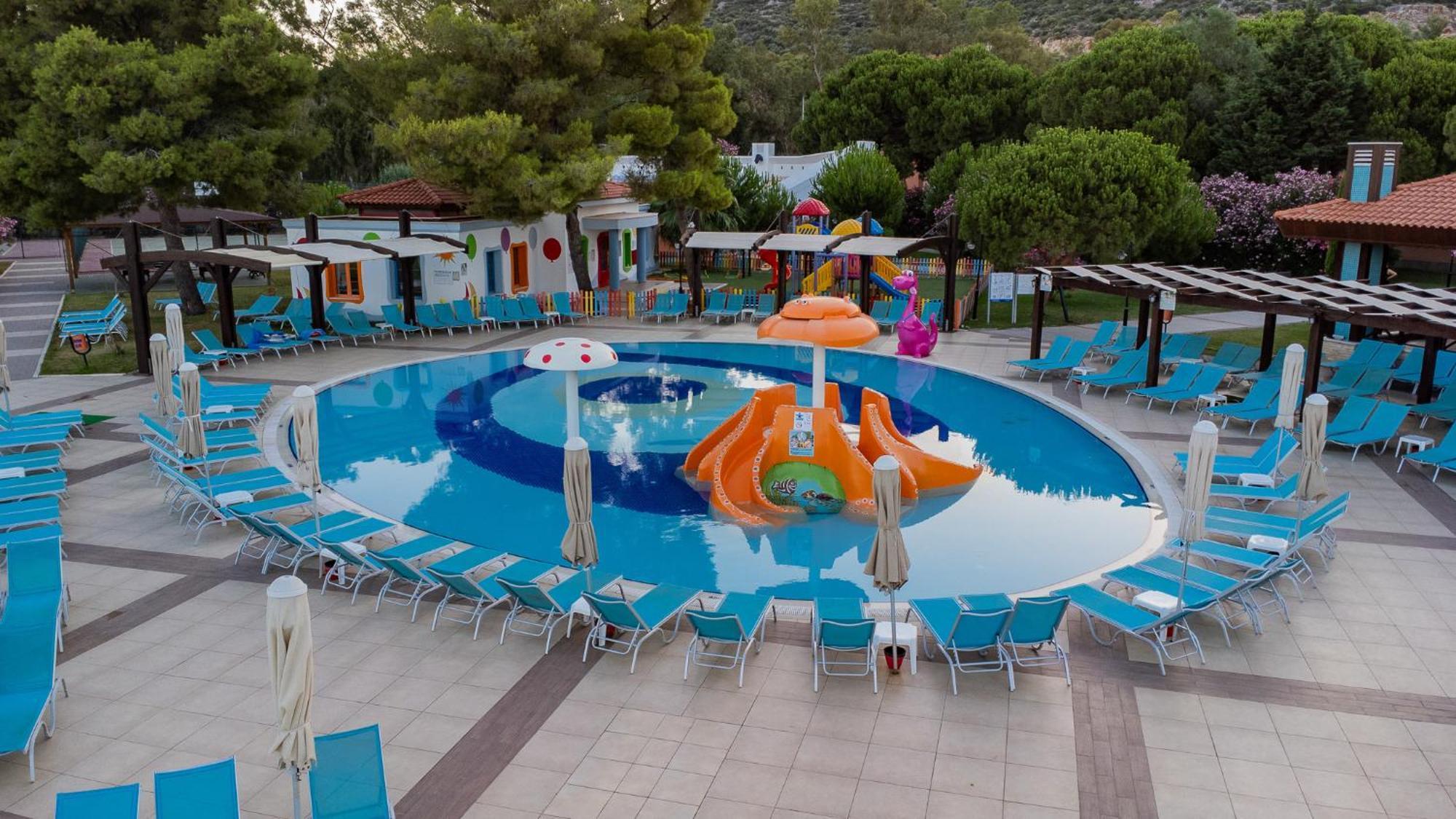 Kustur Club Holiday Village Kusadasi Exterior photo